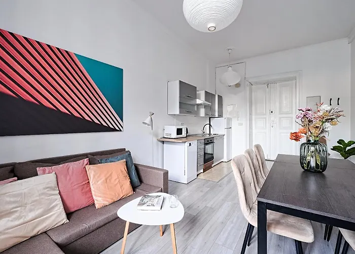 Urban Nest Gertrudy 7 *