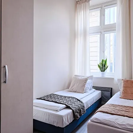 Urban Nest Gertrudy 7